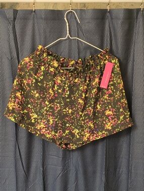Women’s Black Floral Neon-Print Elastic Waist Shorts